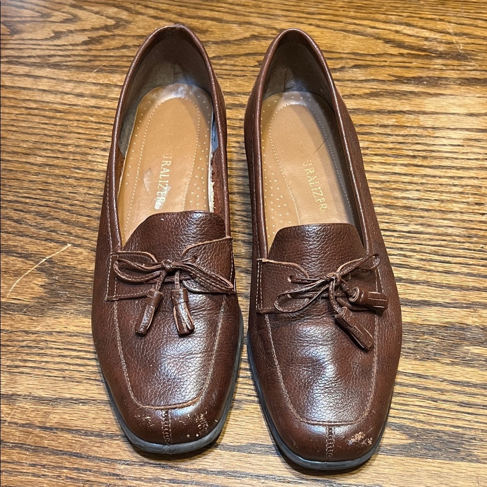 Naturalizer Dark Brown Loafers with Bow Accent